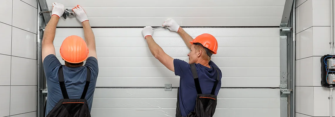 Driveway Garage Door Local Technicians in Tamiami, Florida